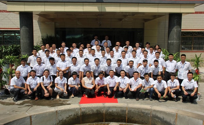 祝賀中國(guó)暖通凈化行業(yè)協(xié)會(huì)、家人有約、歡度中秋圓滿召開