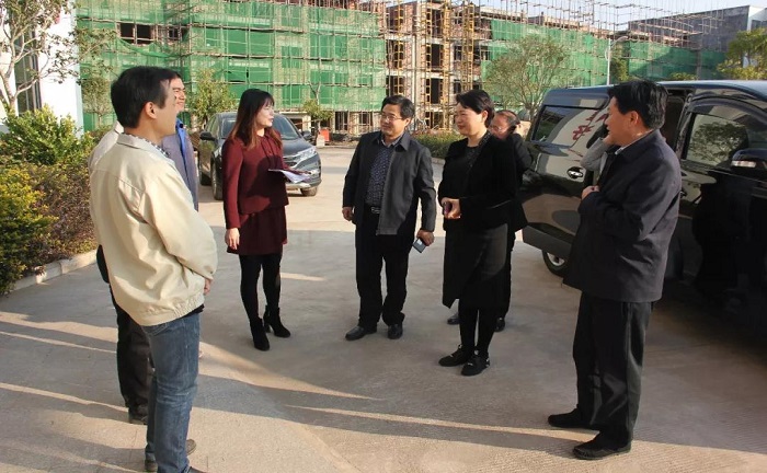 熱烈歡迎信陽(yáng)市委常委、組織部趙部長(zhǎng)一行蒞臨歐博指導(dǎo)工作