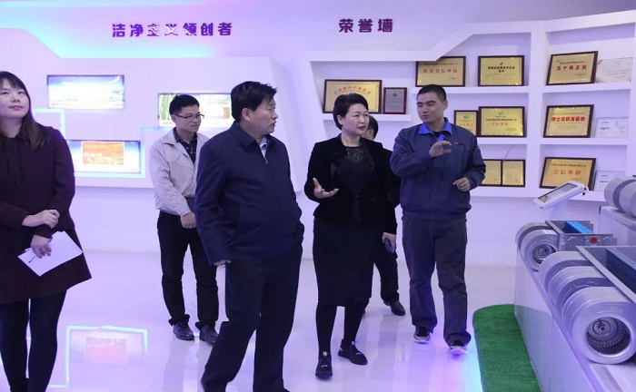 喜訊|深圳歐博榮獲“行業(yè)領(lǐng)軍企業(yè)”榮譽(yù)稱號(hào)